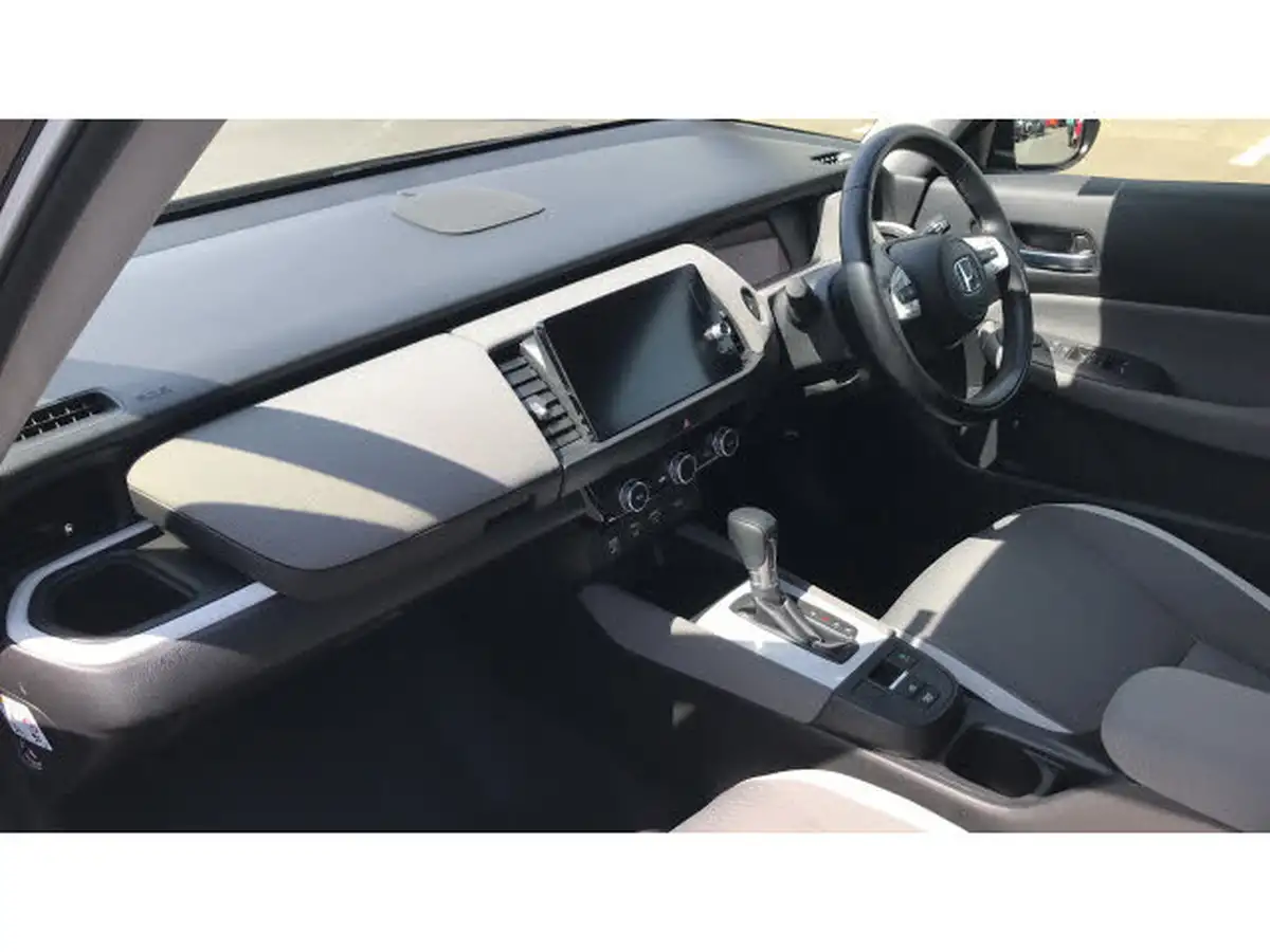 2021-honda-jazz-15-i-mmd-crosstar-ex-109ps-two-tone-big-1