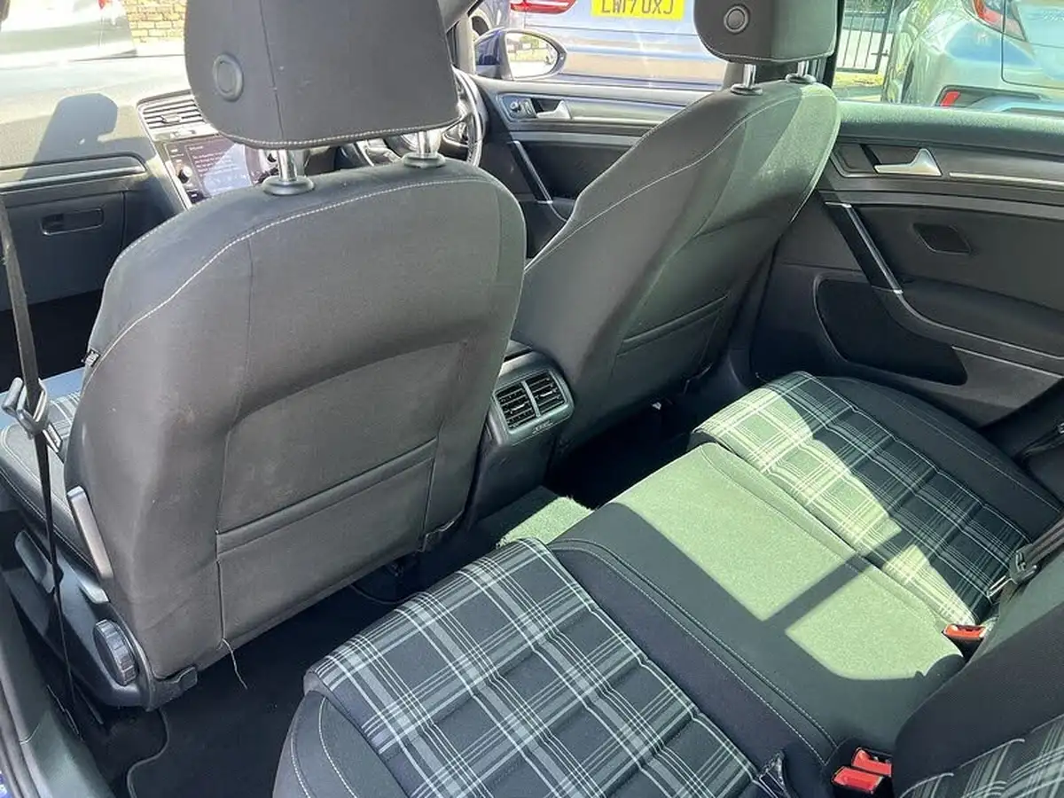 2018-volkswagen-golf-20tdi-gtd-hatchback-5d-dsg-big-14