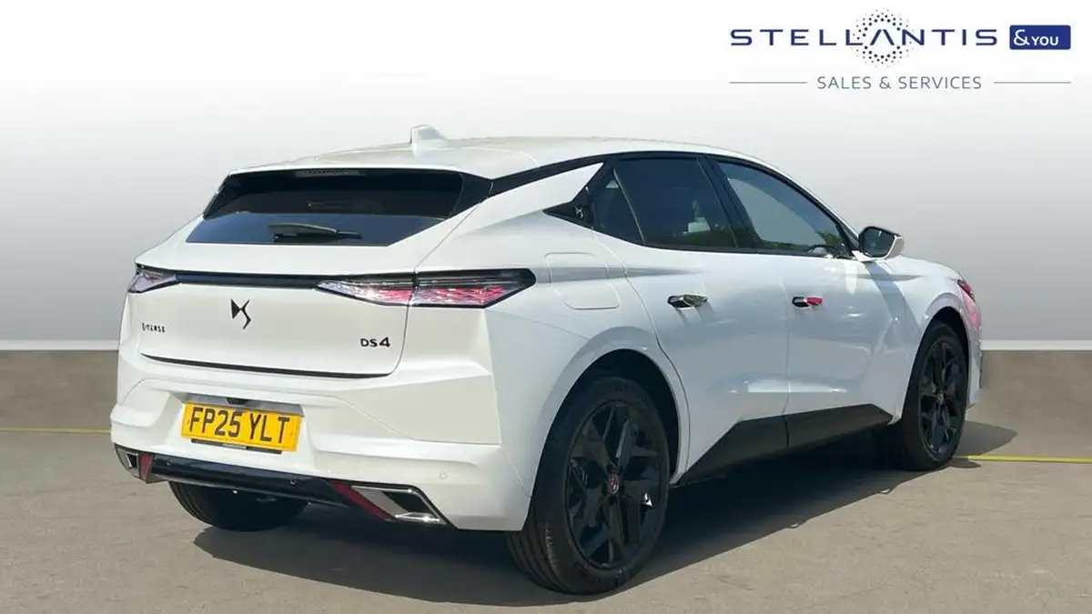 2024-ds-ds-4-e-tense-performance-line-nav-big-2