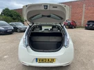 2013-nissan-leaf-e-auto-small-17