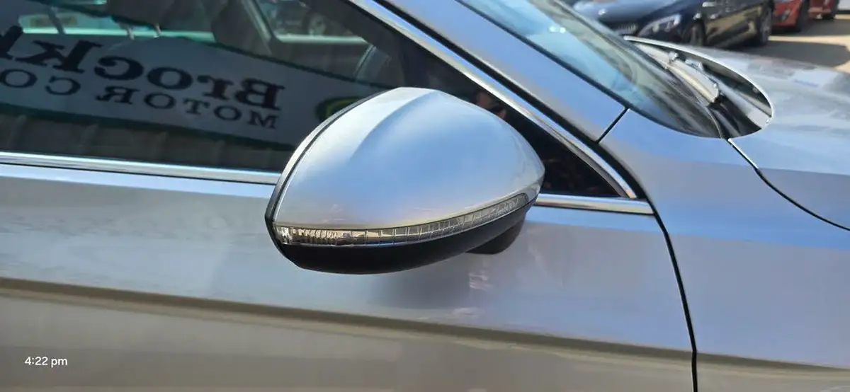2020-volkswagen-passat-20tdi-sel-150ps-evo-estate-5d-dsg-big-17