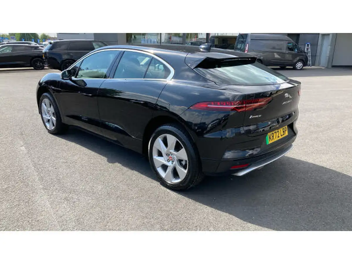 2022-jaguar-i-pace-ev400-se-big-40