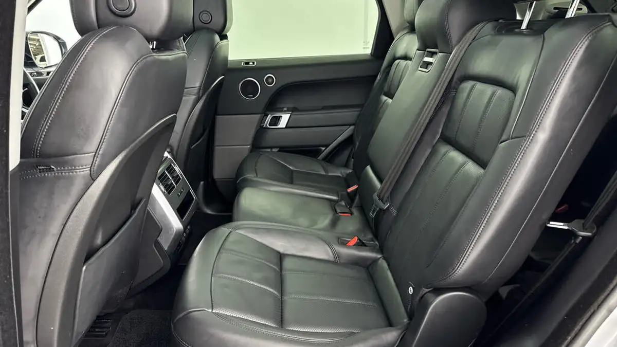 2021-land-rover-range-rover-sport-30-d300-hse-dynamic-big-13
