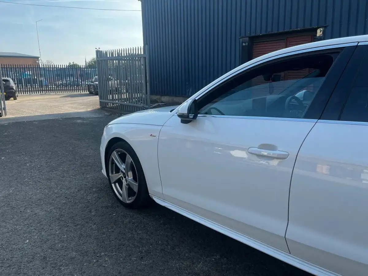2024-audi-a4-20-35-tfsi-s-line-big-3