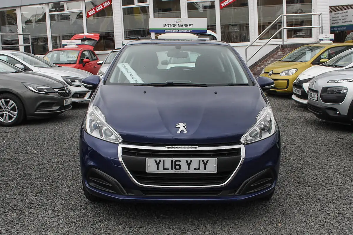 2016-peugeot-208-12-puretech-active-82bhp-5d-big-1
