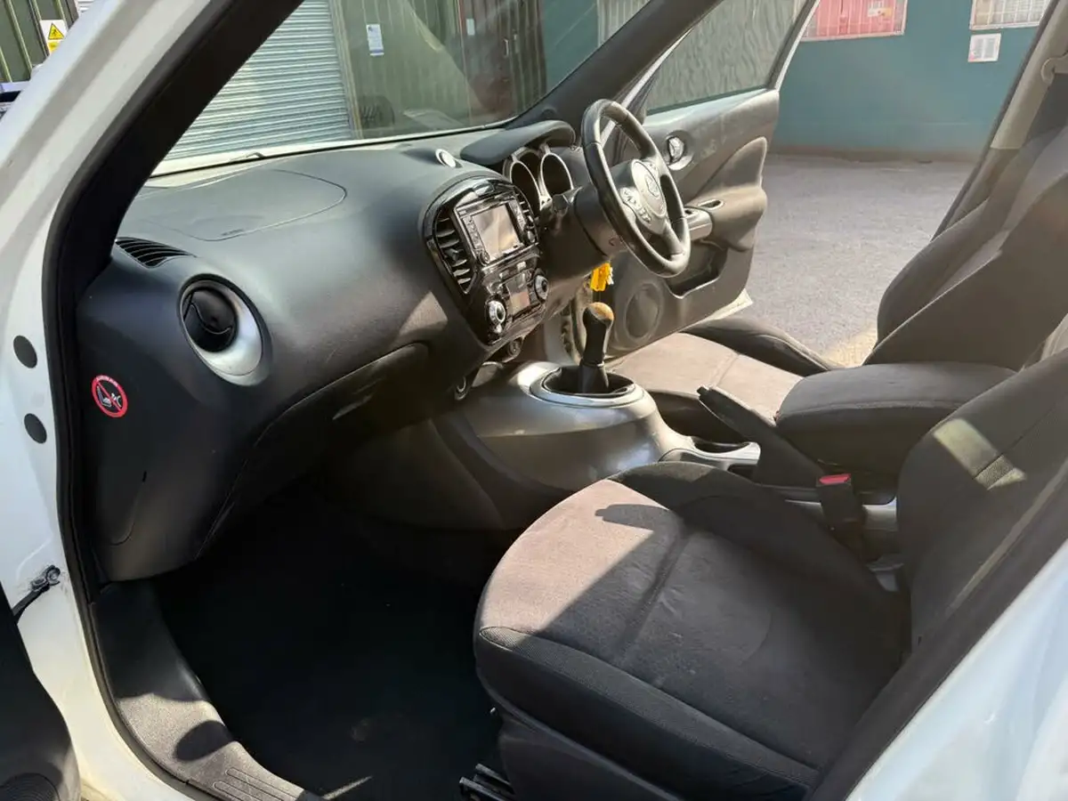 2013-nissan-juke-16-acenta-premium-big-13
