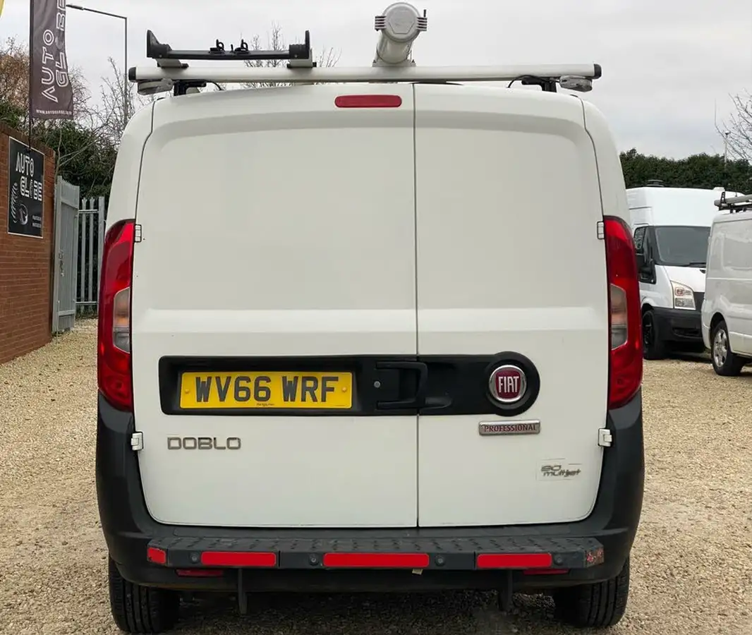 2015-fiat-doblo-cargo-13td-v-l1-refrigerated-van-big-10
