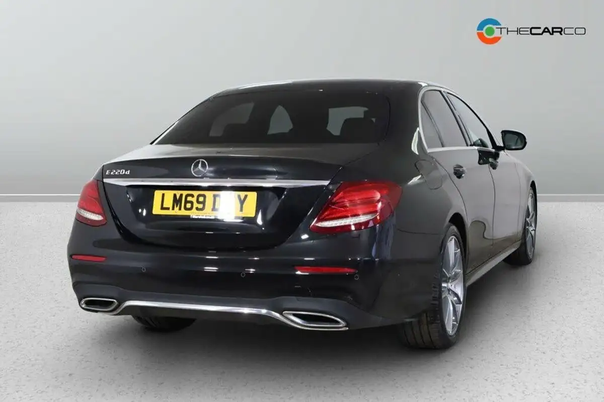 2019-mercedes-benz-e-class-20d-e220d-amg-line-edition-saloon-4d-big-10