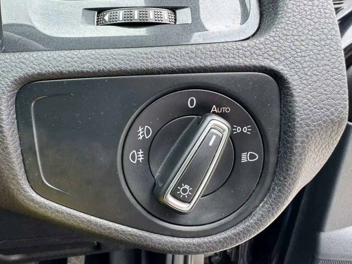 2020-volkswagen-golf-15-tsi-match-edition-150ps-hatchback-big-48