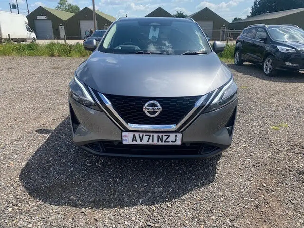 2021-nissan-qashqai-13-dig-t-premiere-edition-140ps-big-1