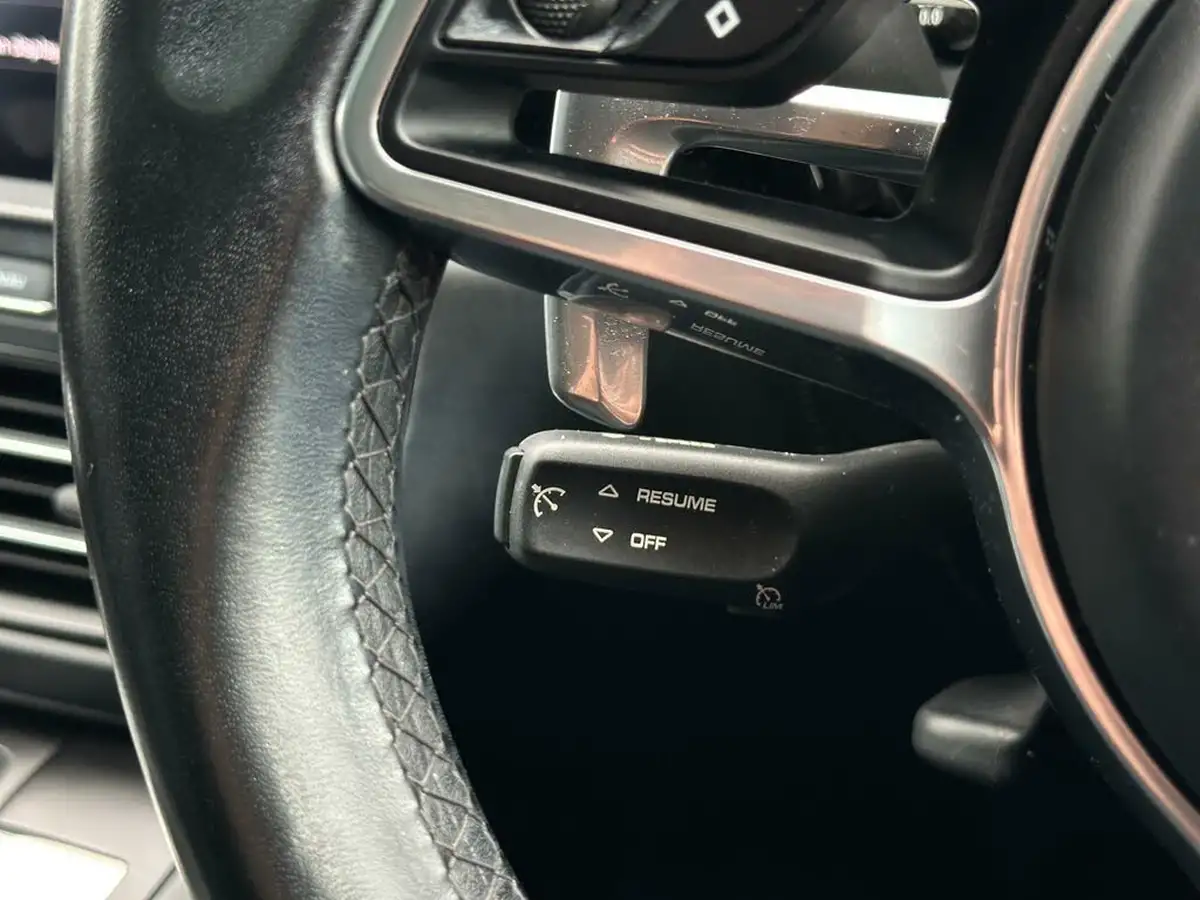 2019-porsche-macan-30-v6-s-big-30