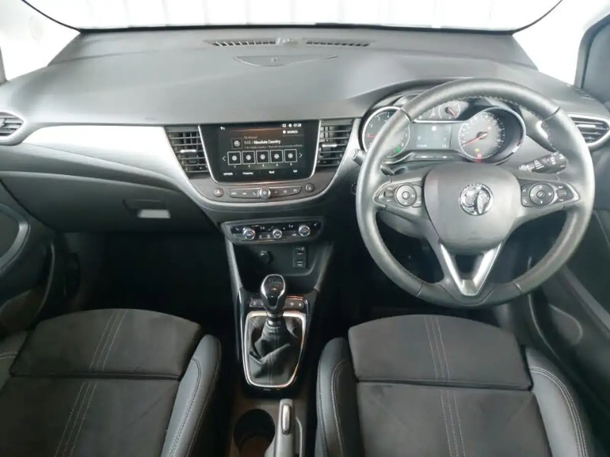 2022-vauxhall-crossland-15-ultimate-110ps-big-2