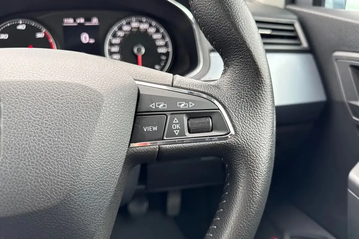 2019-seat-arona-16tdi-se-technology-lux-115ps-ss-big-39