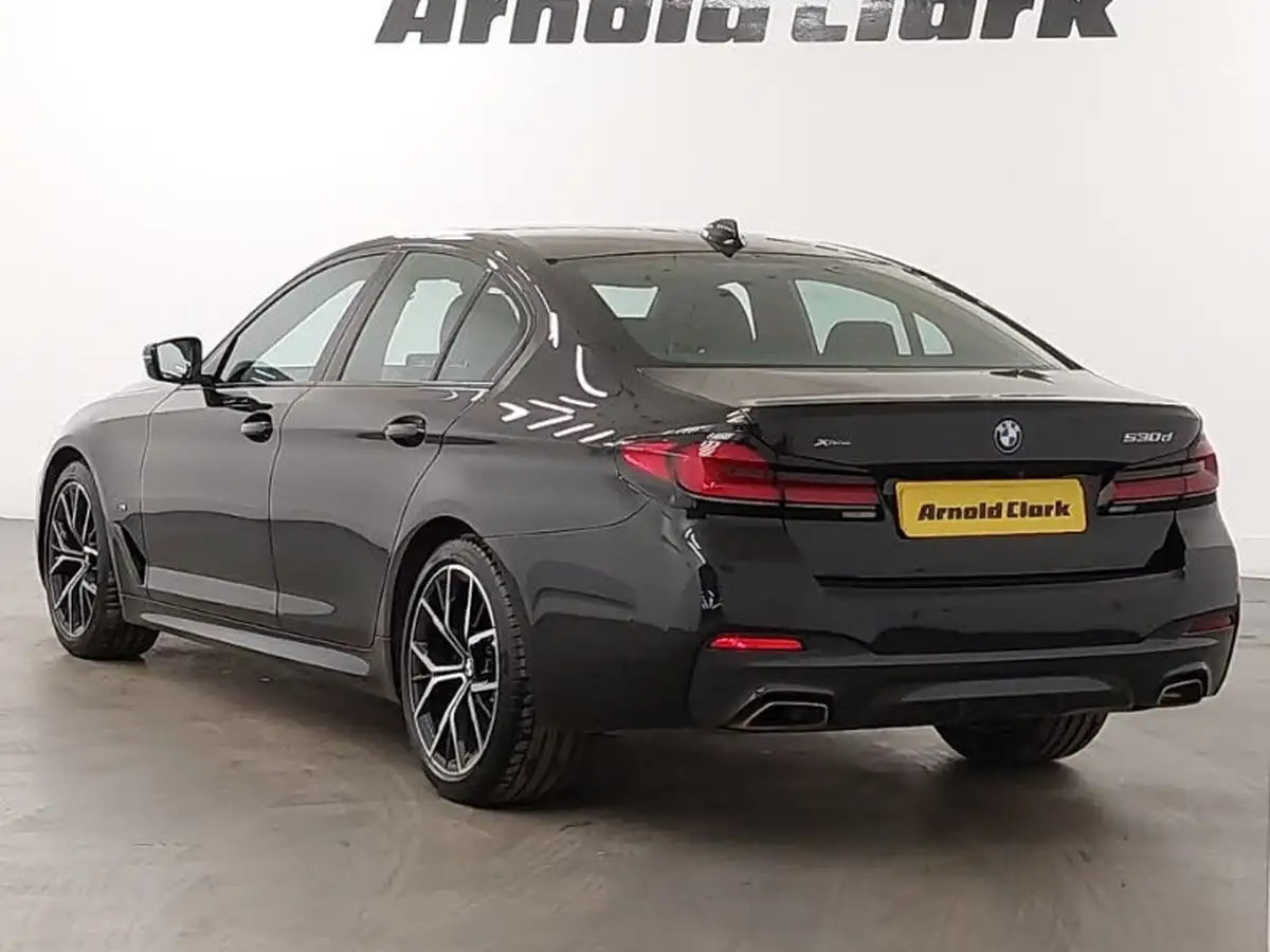 2022-bmw-5-series-30td-530d-xdrive-m-sport-mht-saloon-4d-big-1