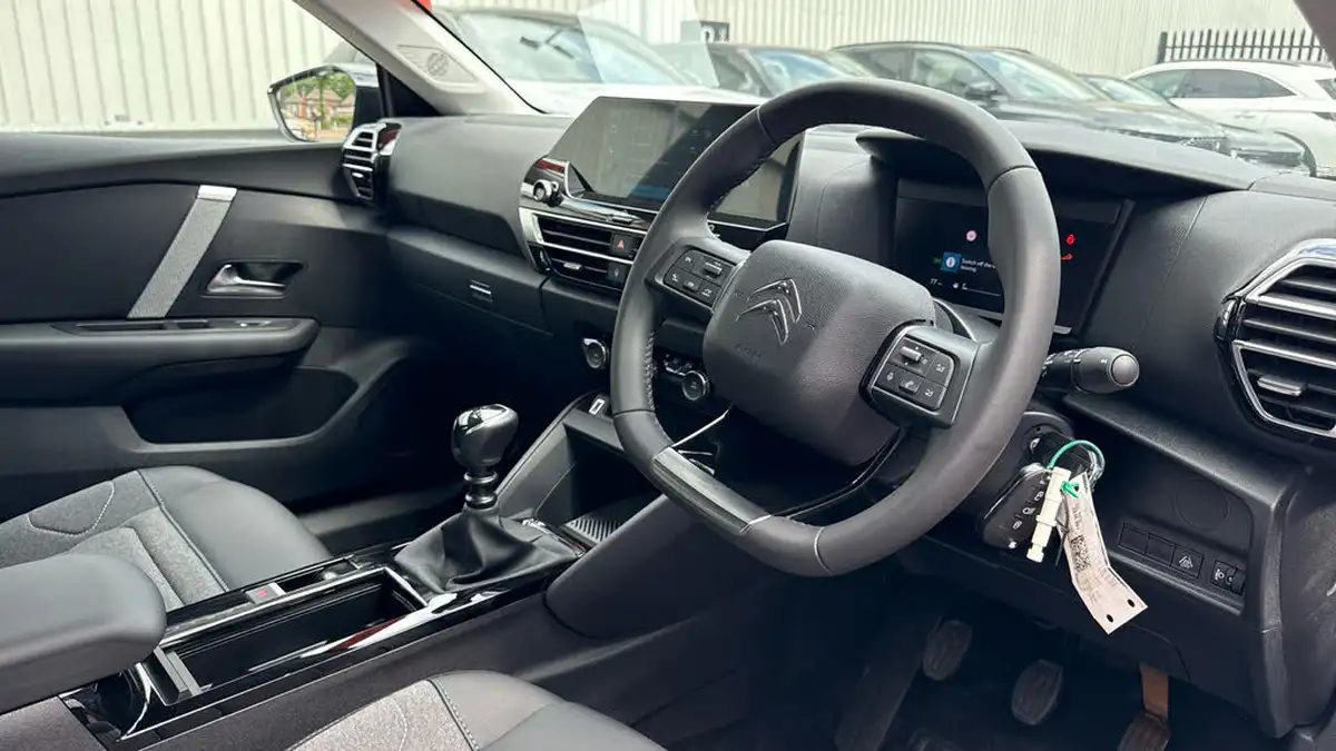2023-citroen-c4-12-puretech-sense-big-10