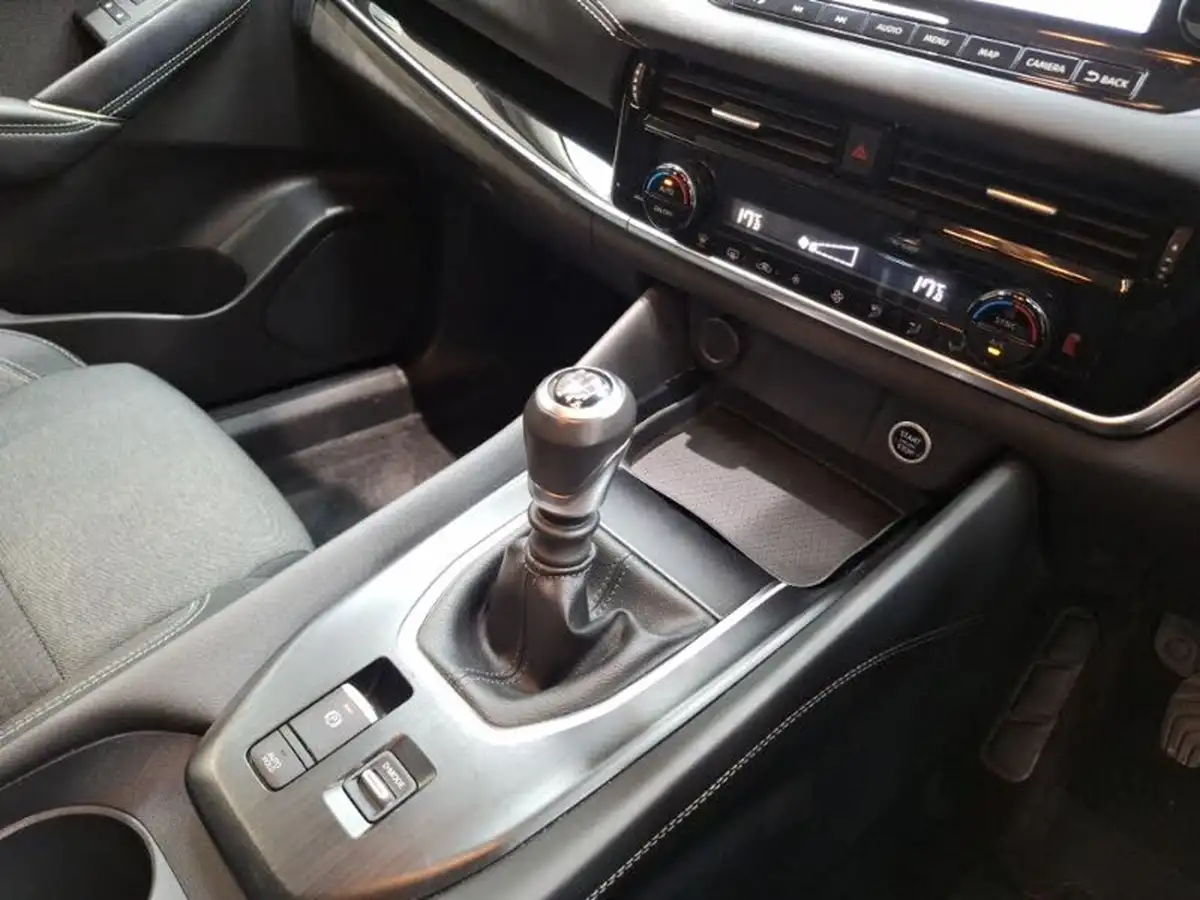 2022-nissan-qashqai-13-dig-t-n-connecta-158ps-big-14