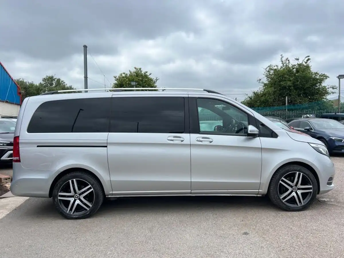 2018-mercedes-benz-v-class-21d-v220d-sport-big-25