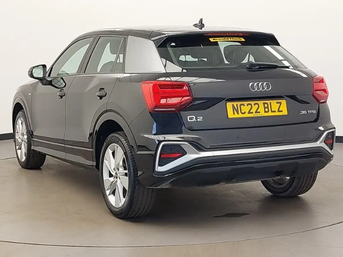 2022-audi-q2-15-35-tfsi-s-line-tronic-big-1