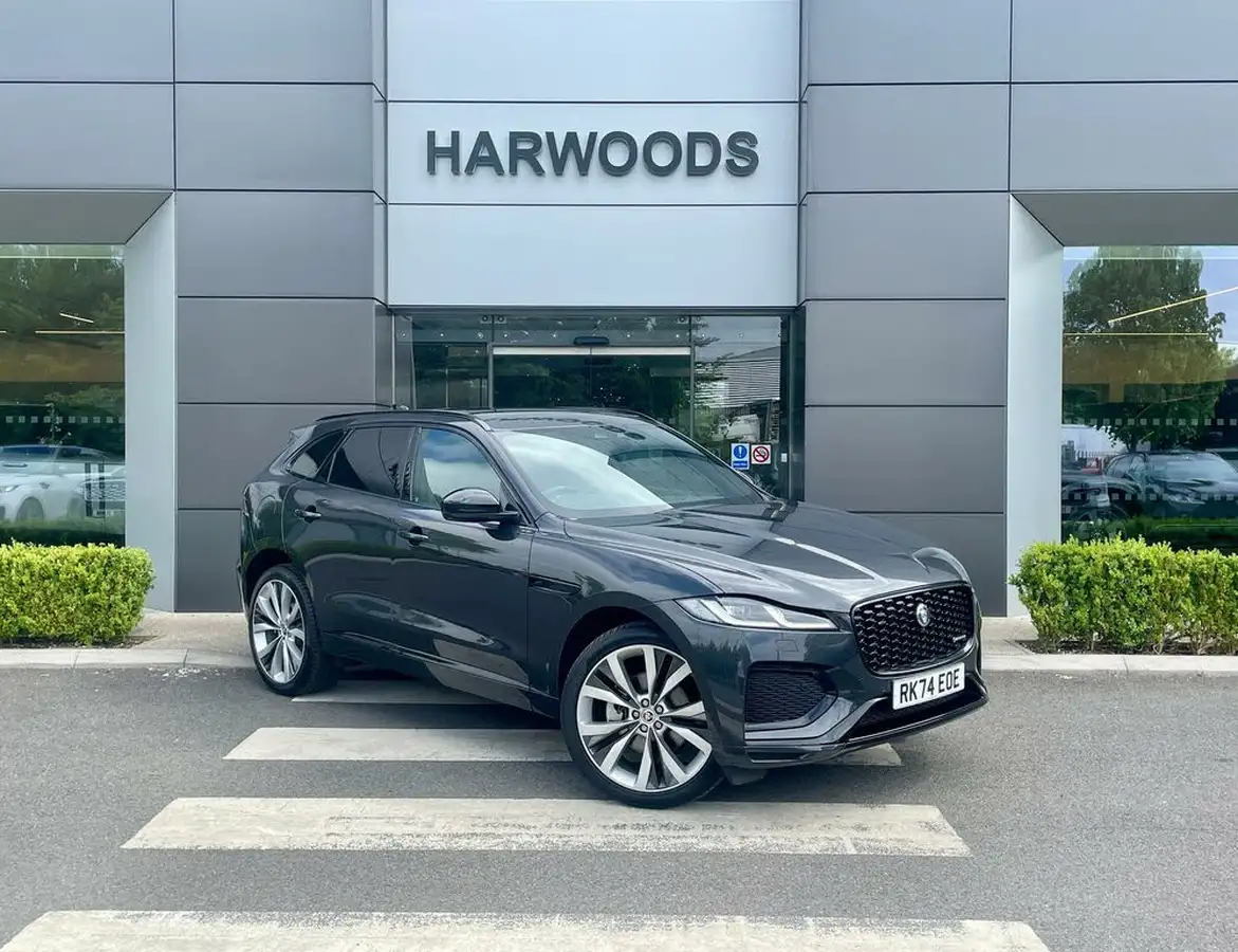 2024-jaguar-f-pace-20-d200-r-dynamic-hse-black-big-0