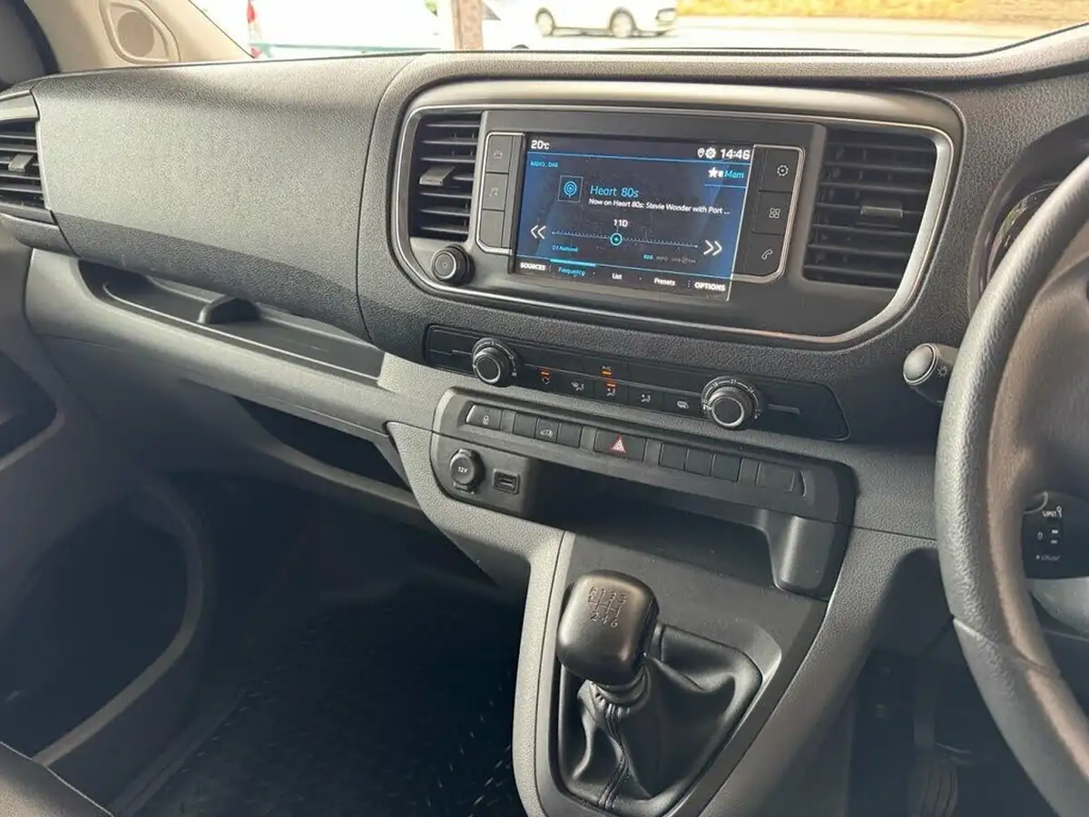 2021-peugeot-expert-20-bluehdi-professional-standard-1400-eu6d-crew-big-27