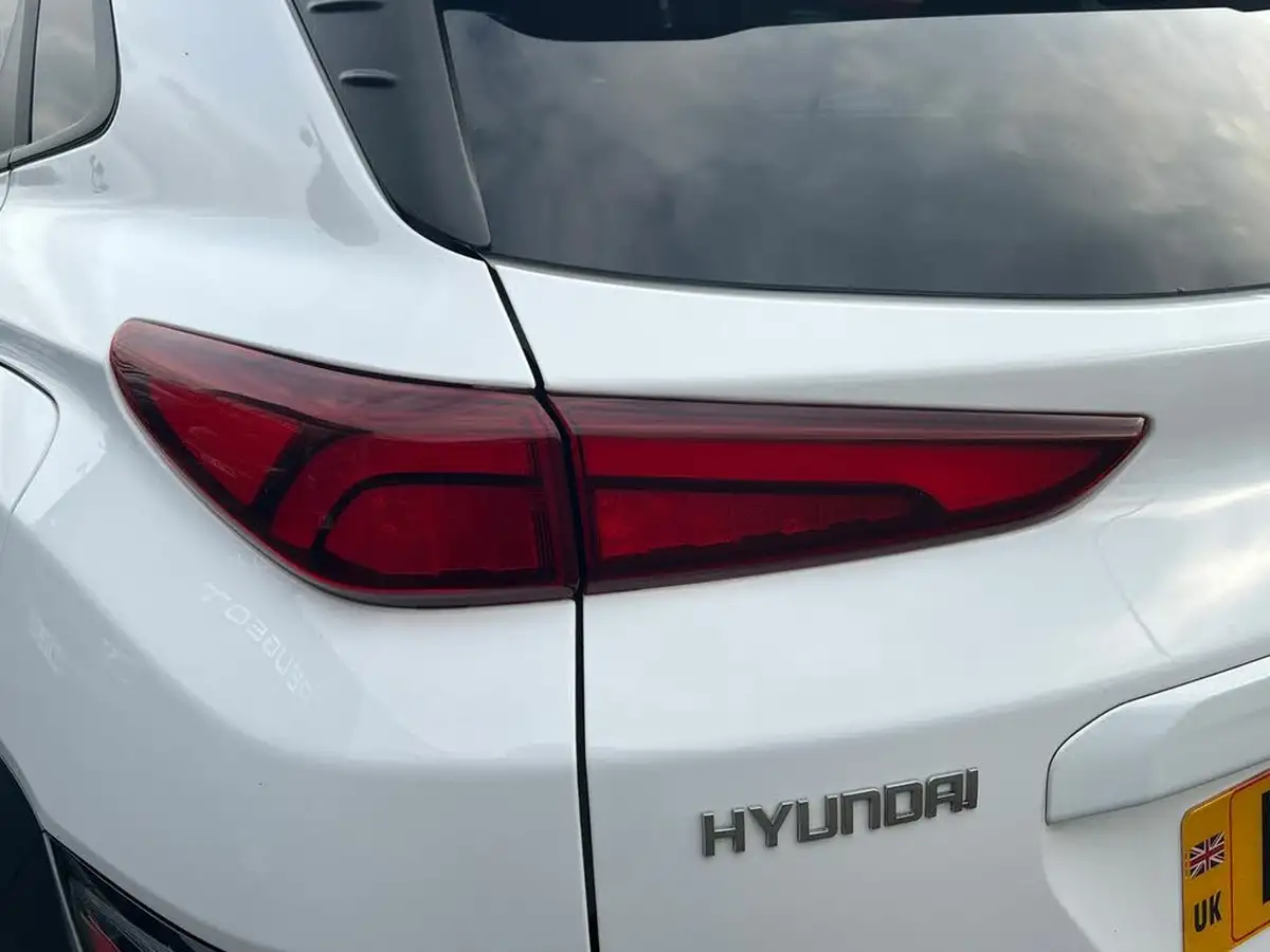 2022-hyundai-kona-10-t-gdi-ultimate-big-31