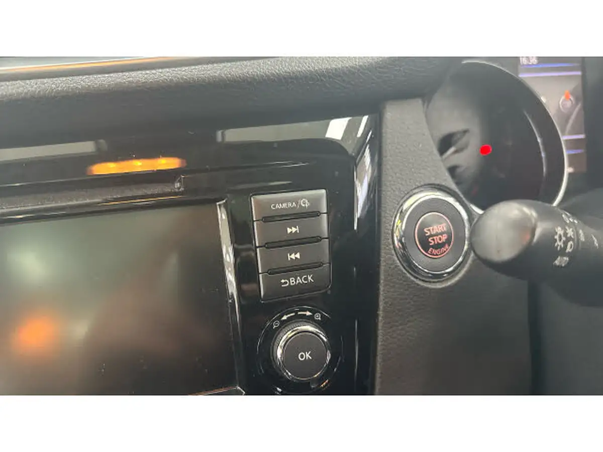 2020-nissan-qashqai-big-25