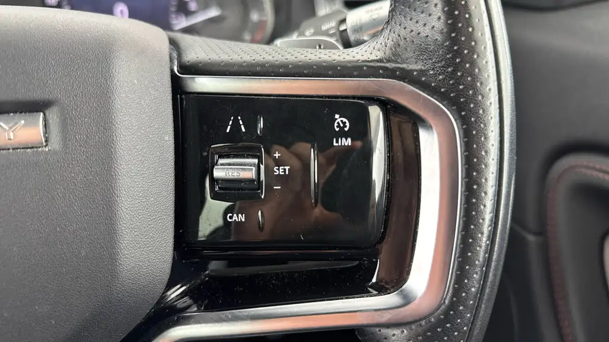 2021-land-rover-discovery-sport-20-p200-r-dynamic-s-plus-big-21