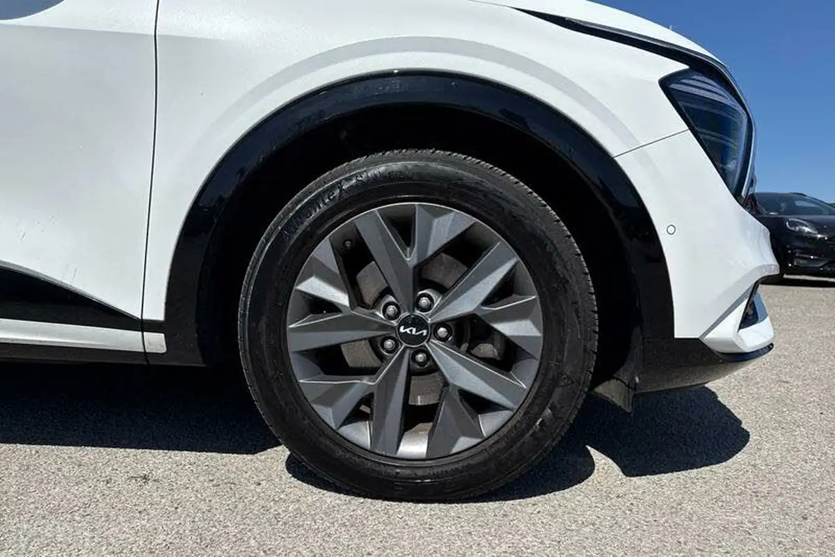 2022-kia-sportage-16-t-gdi-gt-line-s-226bhp-hev-1598cc-auto-big-7