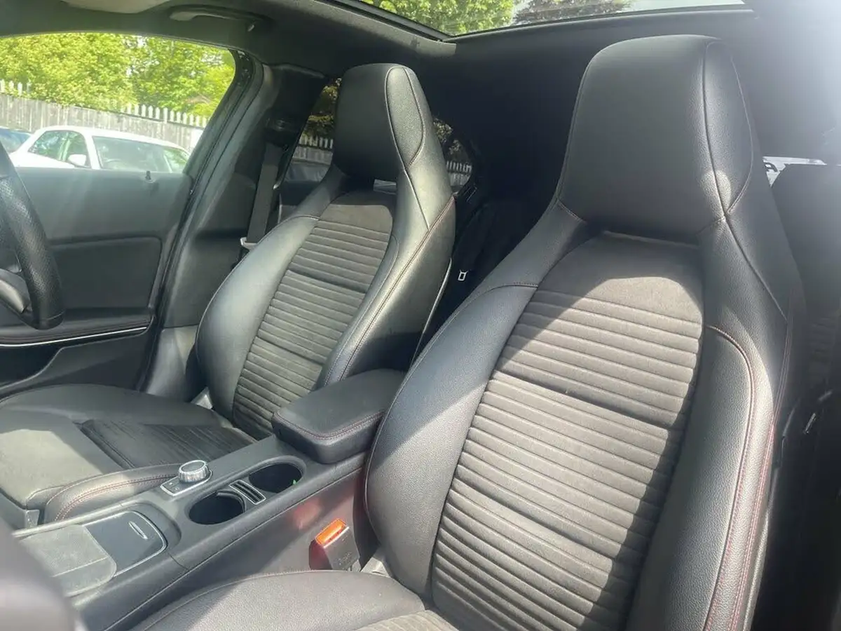 2018-mercedes-benz-a-class-21d-a200d-amg-line-premium-plusss-7g-dct-big-12
