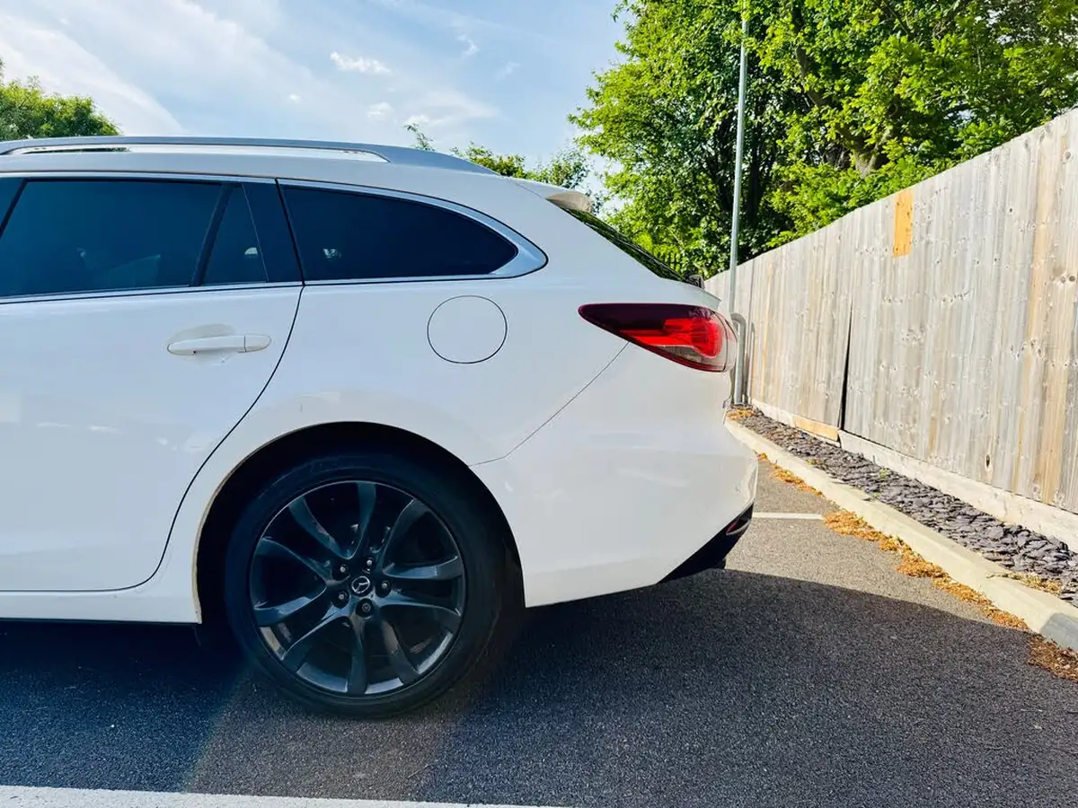 2014-mazda-mazda6-22td-sport-175ps-nav-tourer-5d-auto-big-21