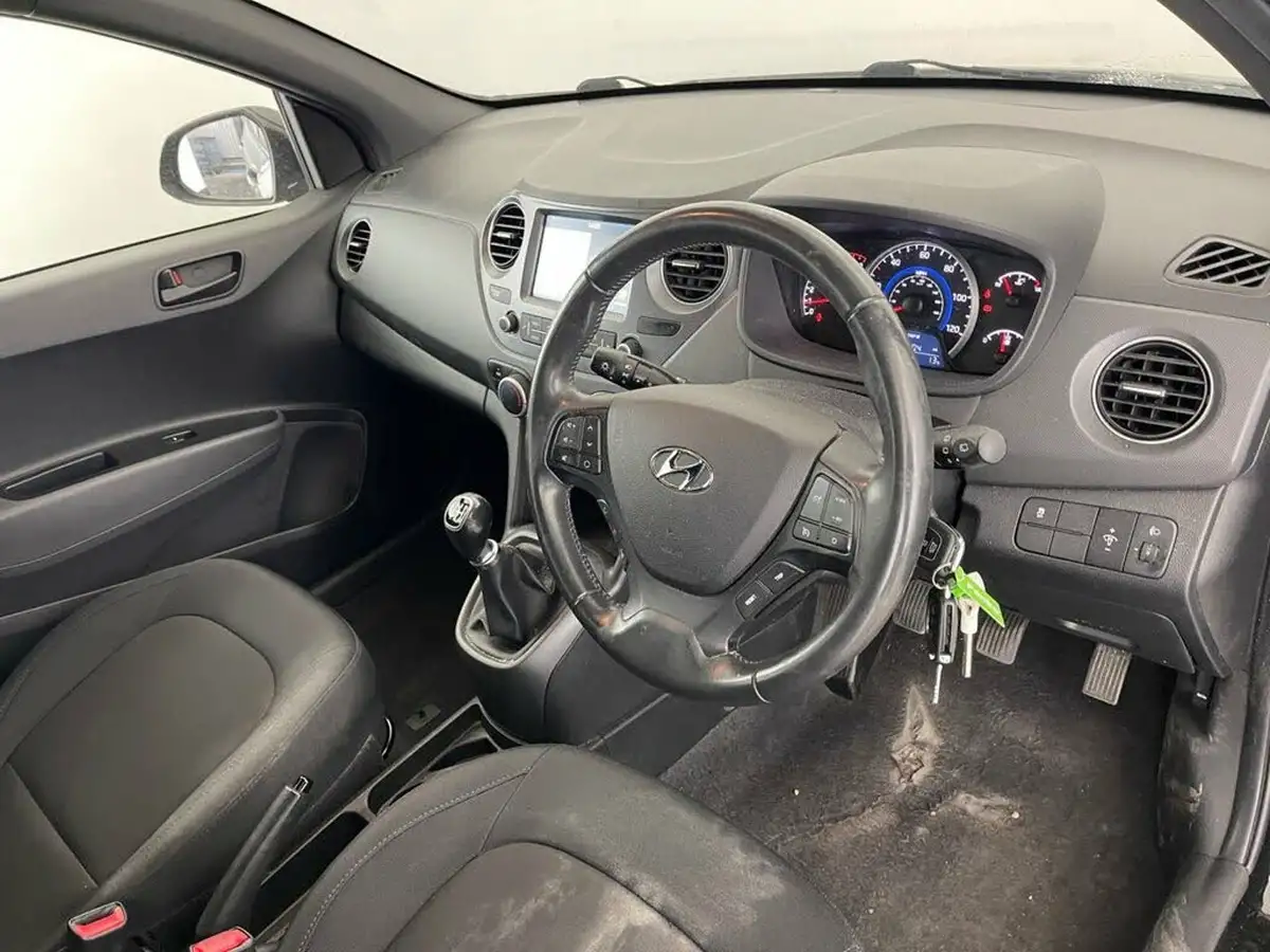 2019-hyundai-i10-10-go-se-67ps-big-10