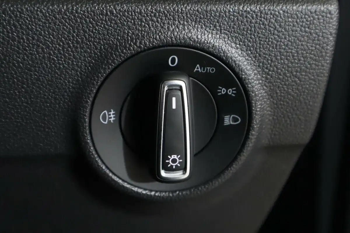 2020-volkswagen-t-roc-15-tsi-black-edition-dsg-big-24
