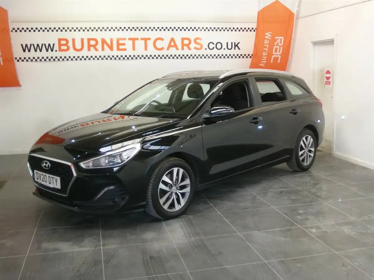 2020-hyundai-i30-16crdi-se-nav-115ps-tourer-big-0