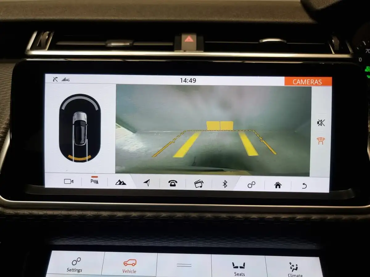 2018-land-rover-range-rover-velar-20-d180-r-dynamic-s-big-23