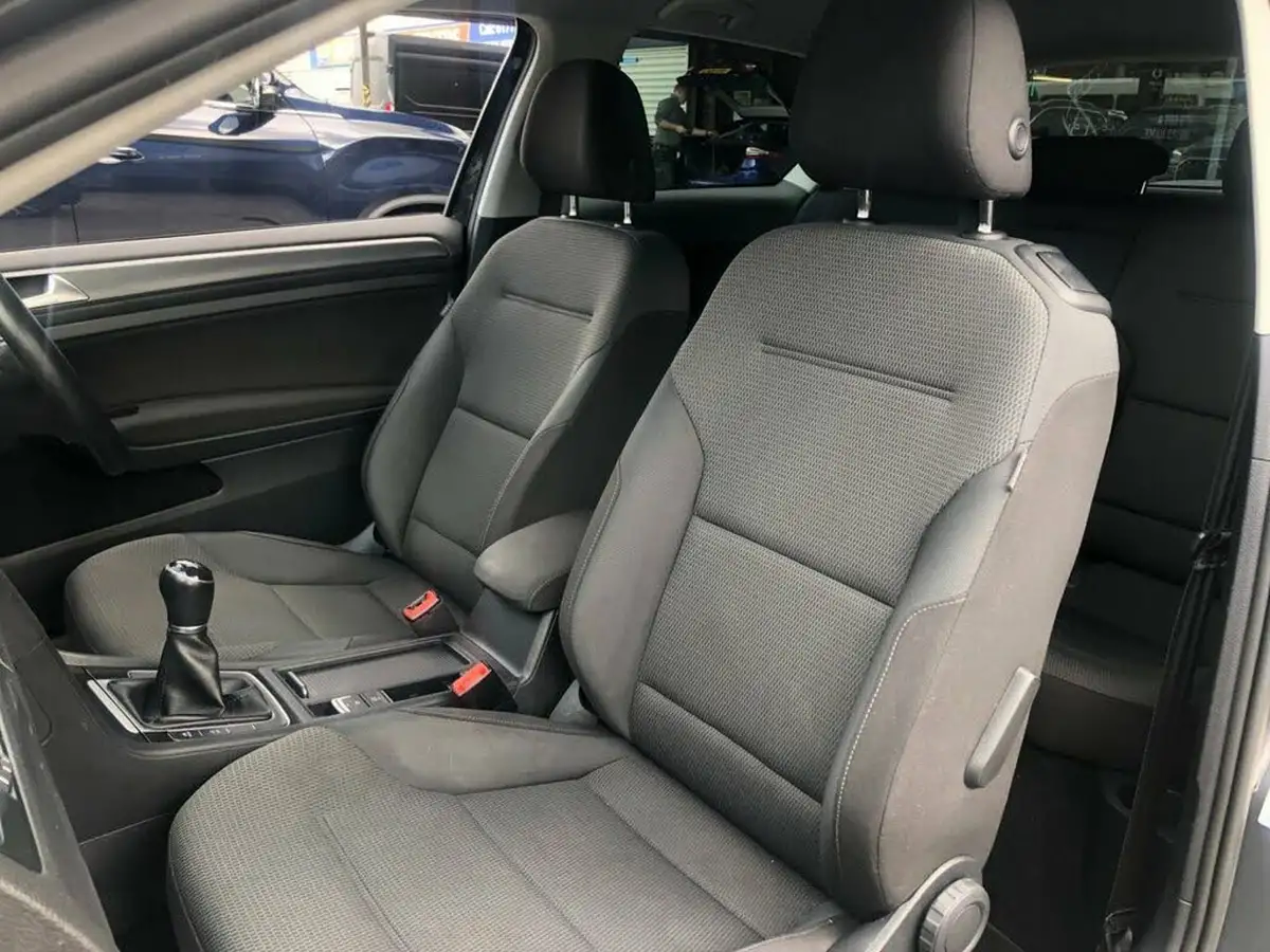 2018-volkswagen-golf-14-tsi-se-hatchback-3d-big-28
