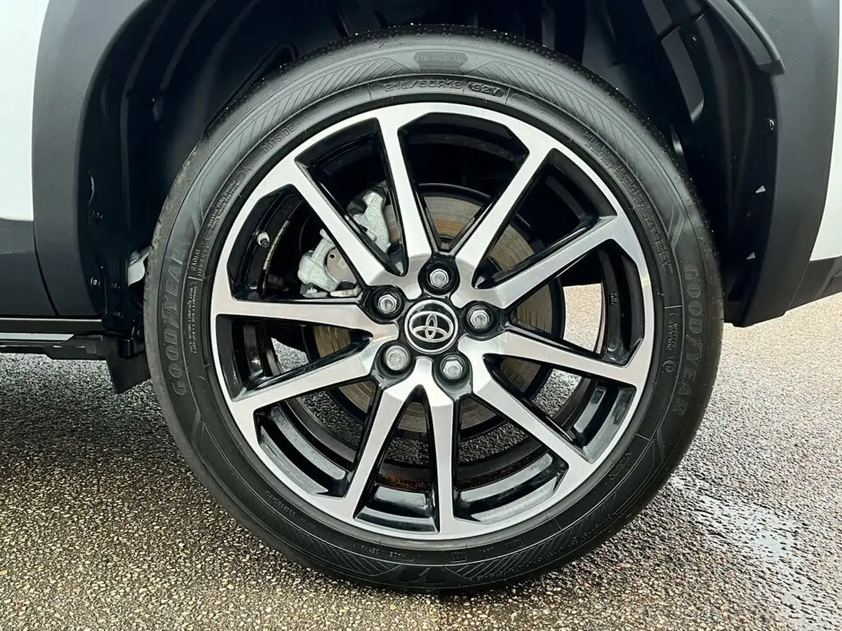 2023-toyota-yaris-cross-15-vvt-i-gr-sport-big-11