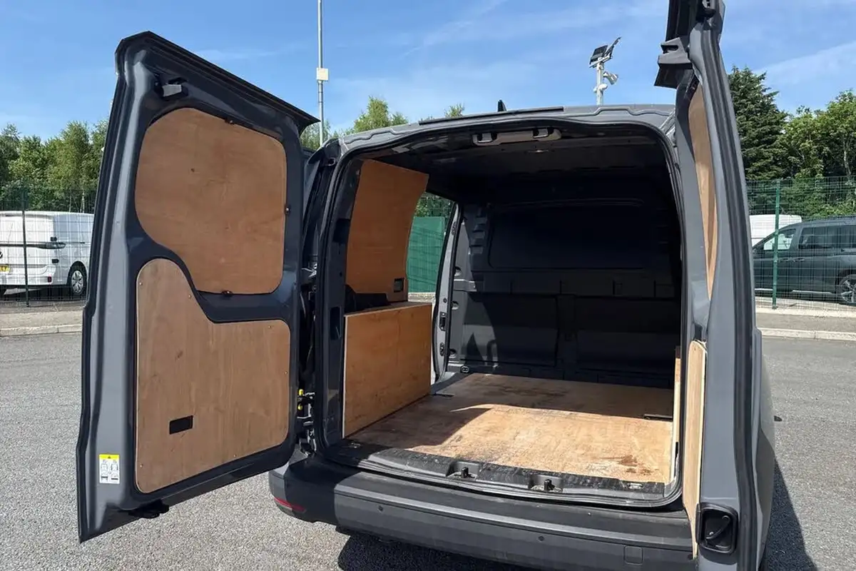 2024-volkswagen-caddy-20tdi-c20-cargo-commerce-big-30
