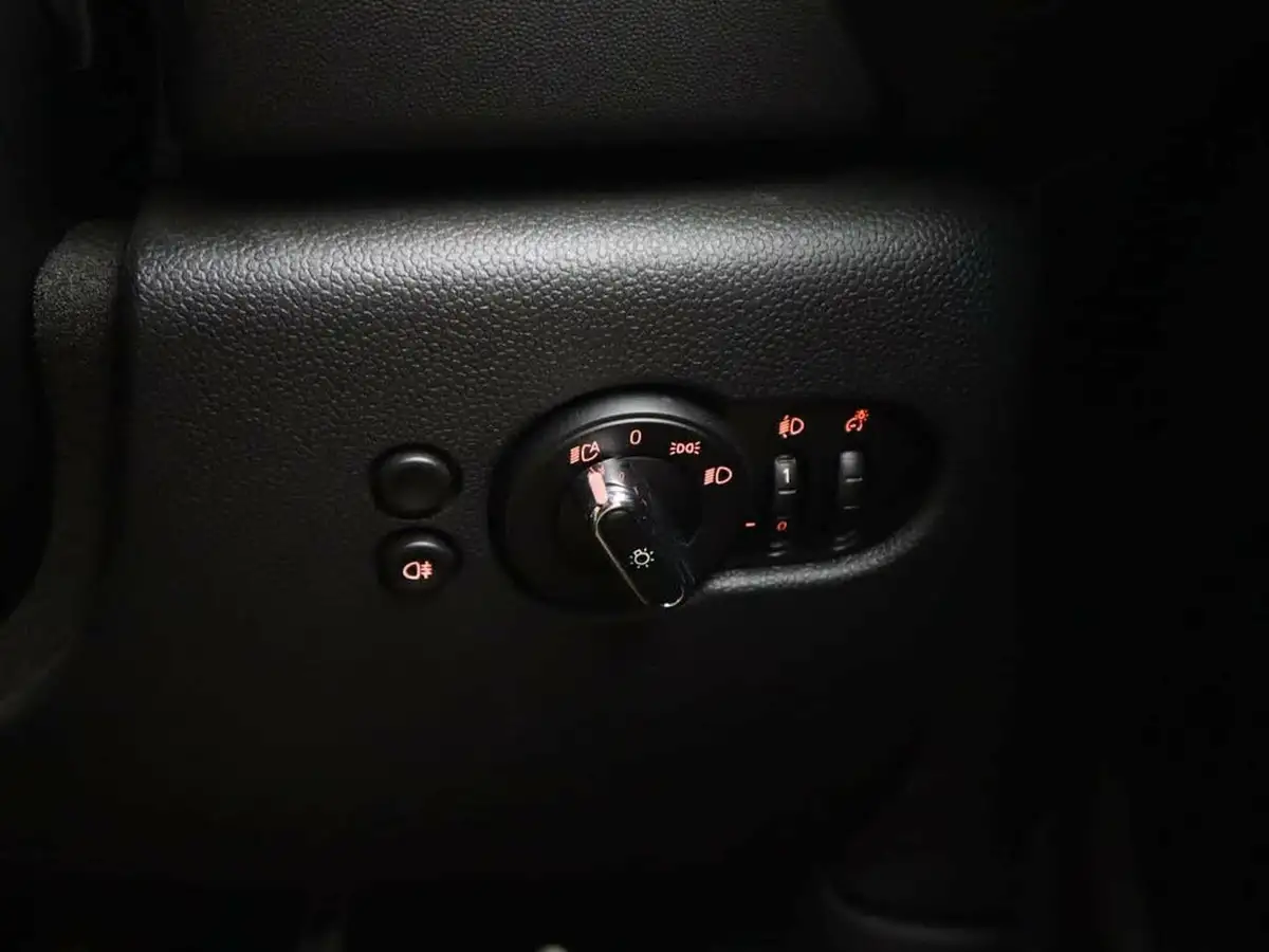 2022-mini-cooper-20-cooper-s-sport-hatchback-3d-big-30