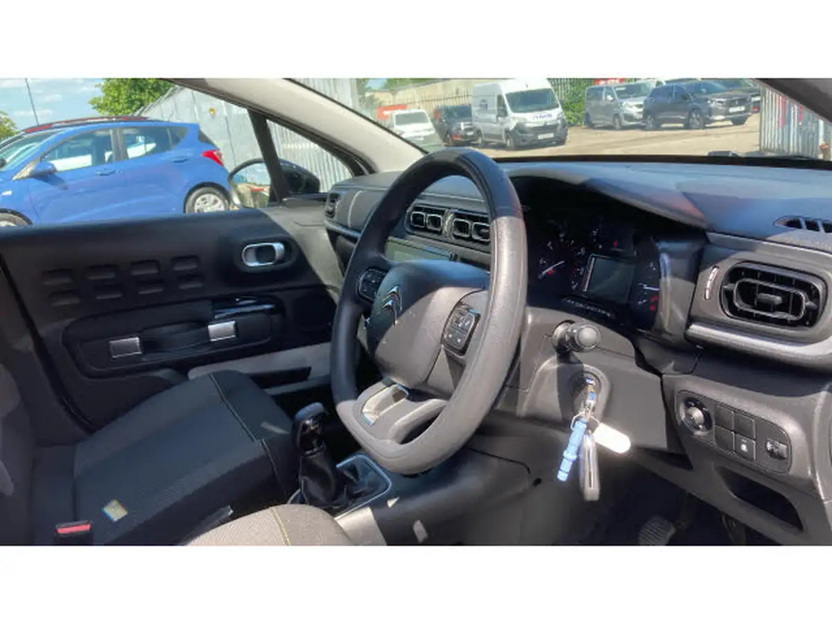 2023-citroen-c3-12-puretech-c-series-edition-83ps-ss-big-10