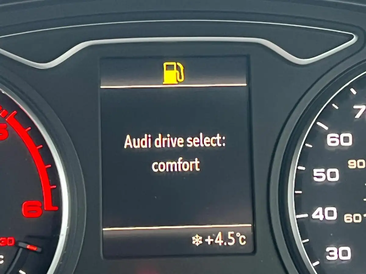 2016-audi-a3-16tdi-s-line-nav-ss-saloon-4d-big-21