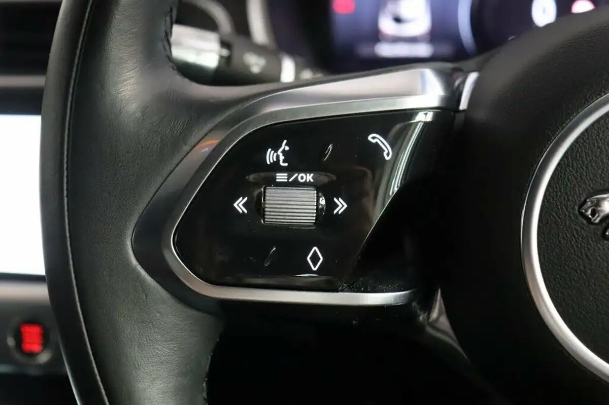 2020-jaguar-i-pace-ev400-hse-big-27
