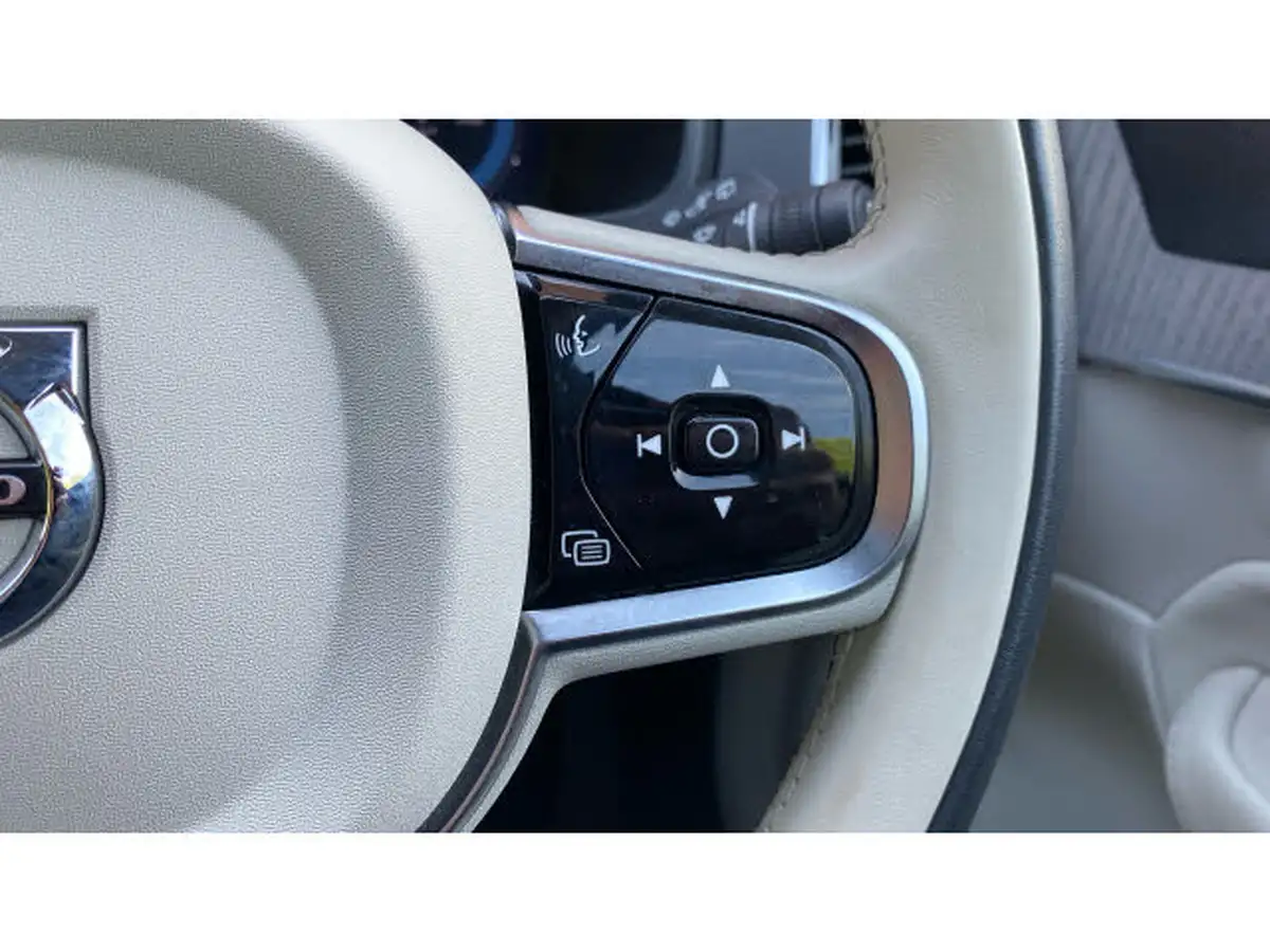 2024-volvo-xc90-20-t8-plus-big-18