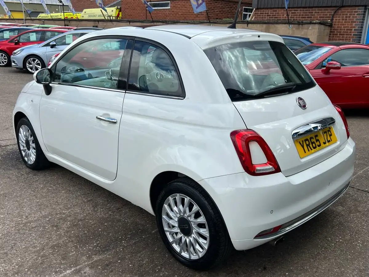 2015-fiat-500-12-lounge-ss-big-15