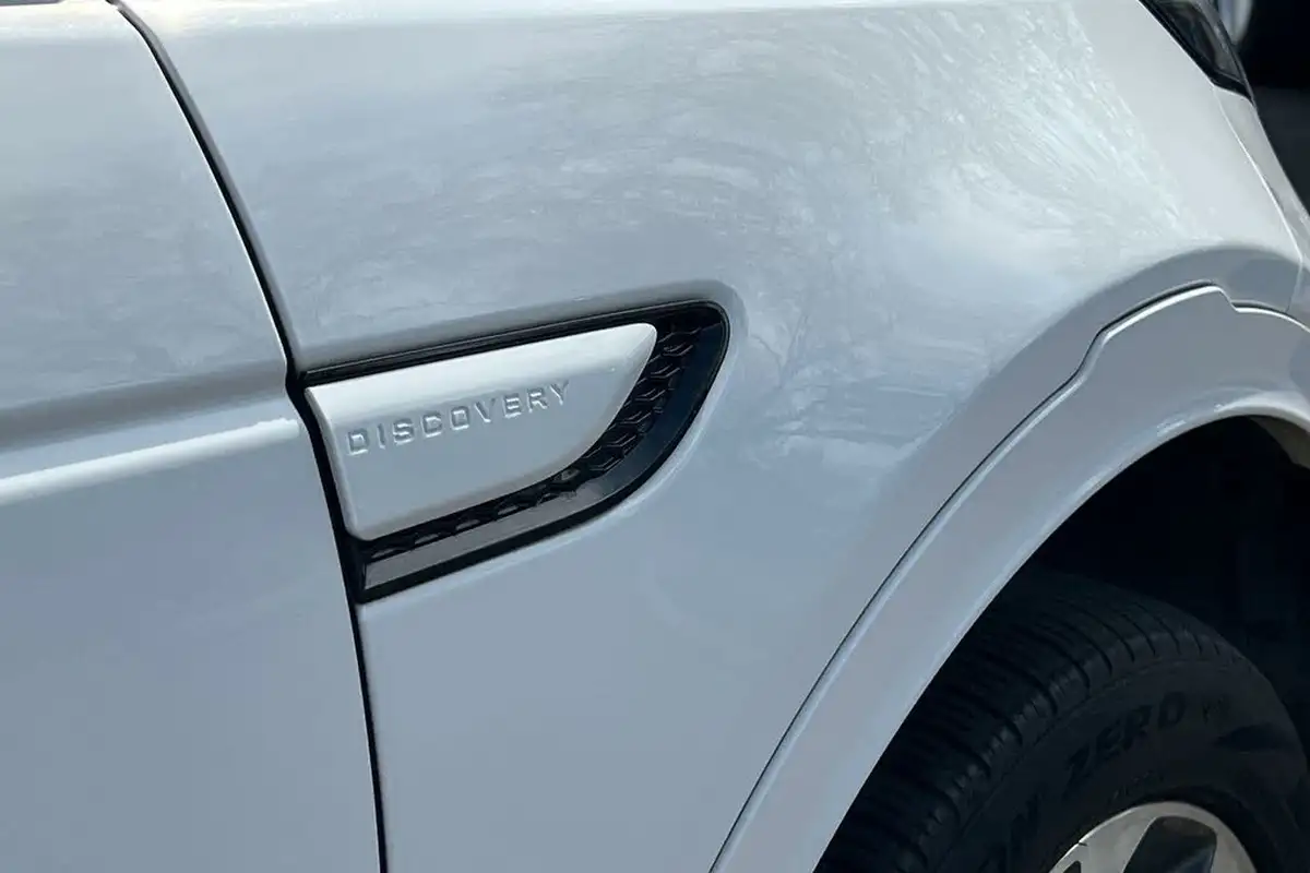 2021-land-rover-discovery-sport-15-p300e-r-dynamic-hse-big-12