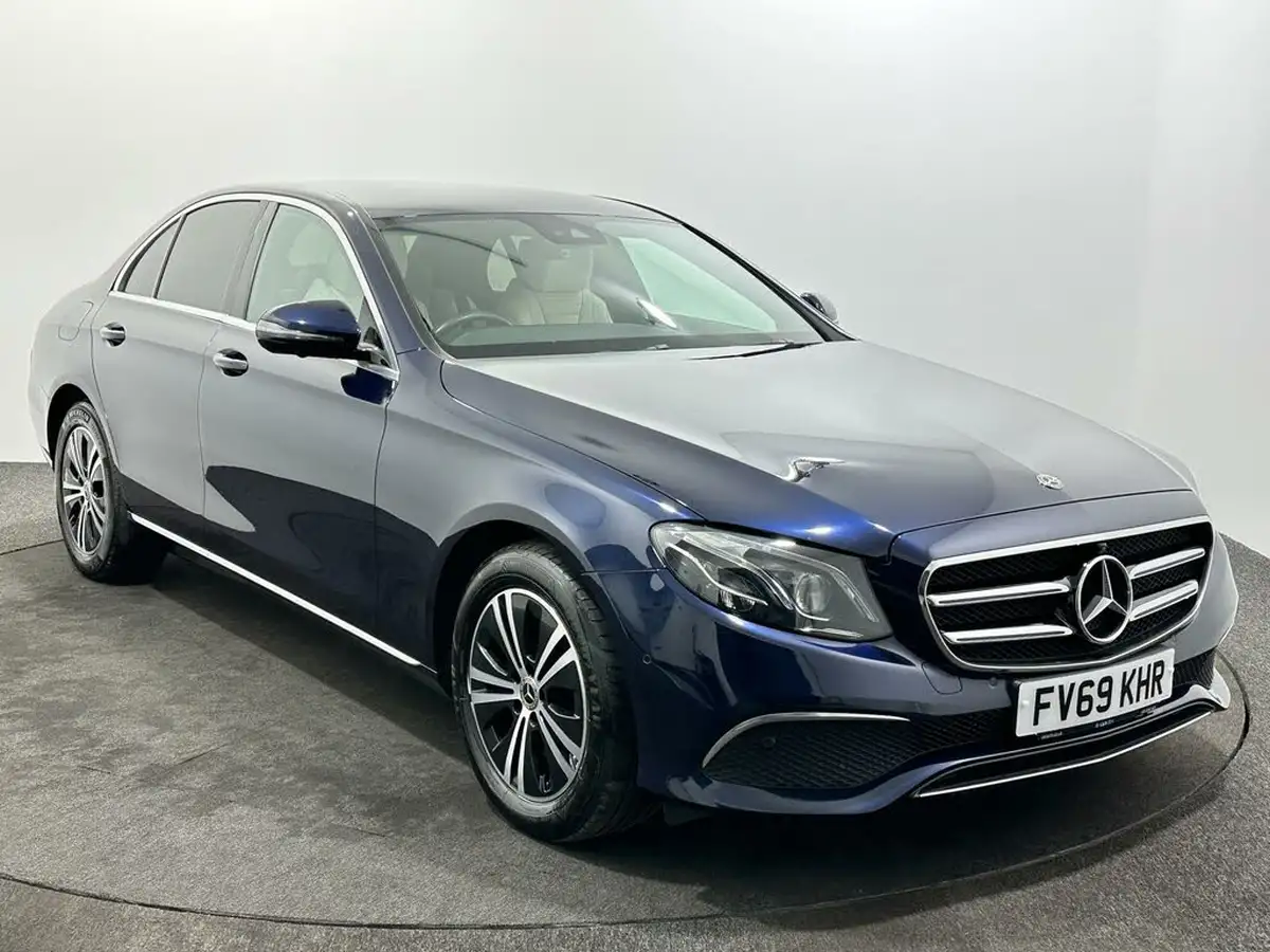 2019-mercedes-benz-e-class-20d-e220d-se-premium-saloon-4d-plus-big-0