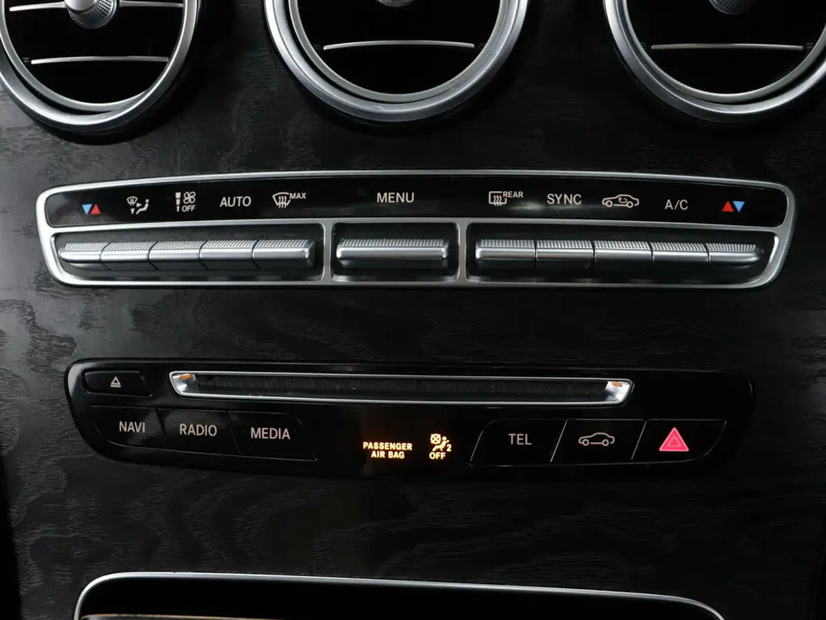 2017-mercedes-benz-glc-class-21d-glc220d-amg-line-premiumss-station-wagon-5d-big-26