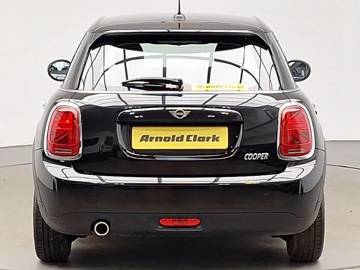 2019-mini-cooper-15-cooper-classic-hatchback-5d-big-12
