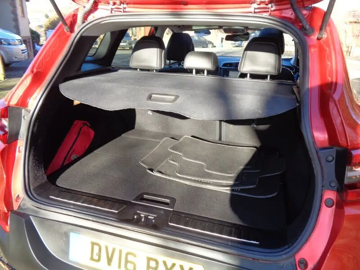 2016-renault-kadjar-15dci-signature-nav-energy-ss-big-33