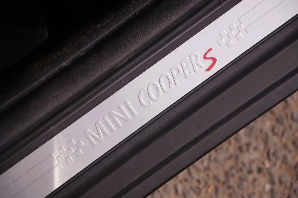 2016-mini-cooper-20td-cooper-sd-170bhp-ss-hatchback-5d-big-24
