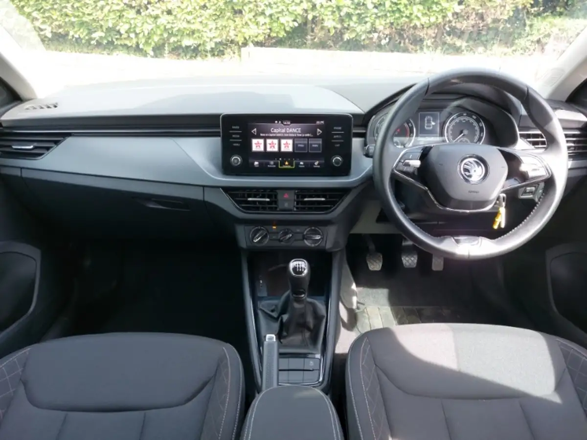 2022-skoda-scala-10-tsi-se-109ps-big-2